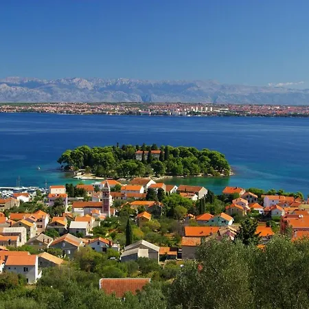 In Preko With Terrace, Air Conditioning, Wi-fi, Washing Machine Appartement *