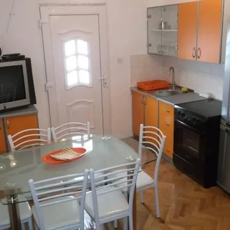 In Preko With Terrace, Air Conditioning, Wi-fi, Washing Machine Preko
